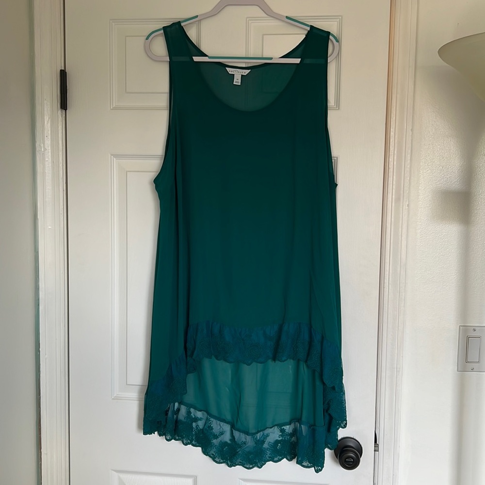 Long top with lace bottom